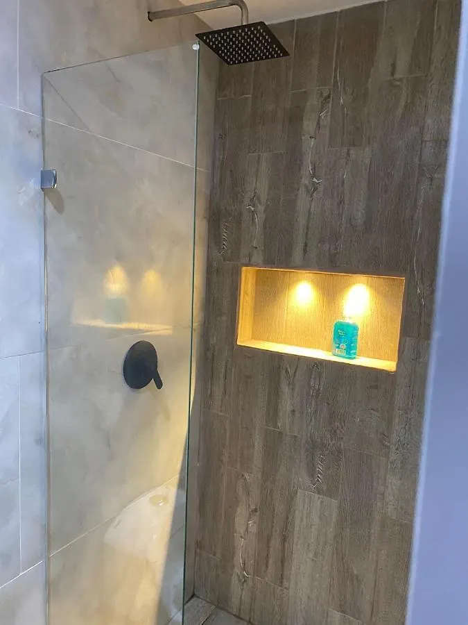 Cute Apartment Laurles Estadio La70 메딜린 0*,  콜롬비아
